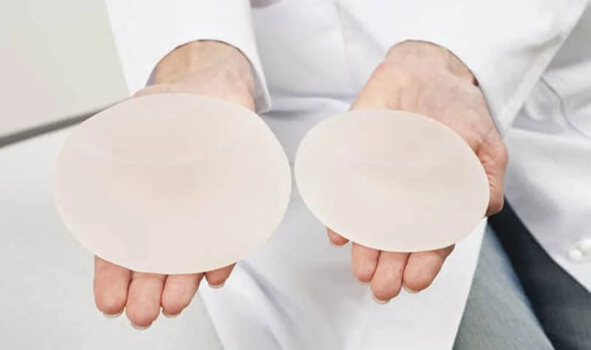 Will My Breasts Look Flat After Breast Implant Removal?